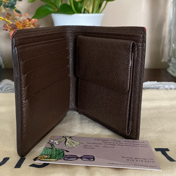 Wallet - Picture 2 of 13